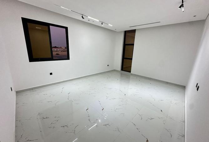125196275 - Property Image 2