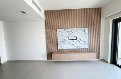 Apartment - 2 - 2 for rent in Burj Royale - Downtown Dubai - Dubai