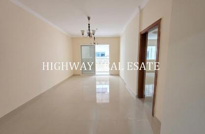 Apartment - 1 Bedroom - 2 Bathrooms for rent in Muwaileh 29 Building - Muwaileh - Sharjah