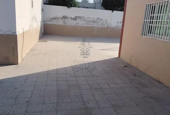 100401843 - Property Image 2