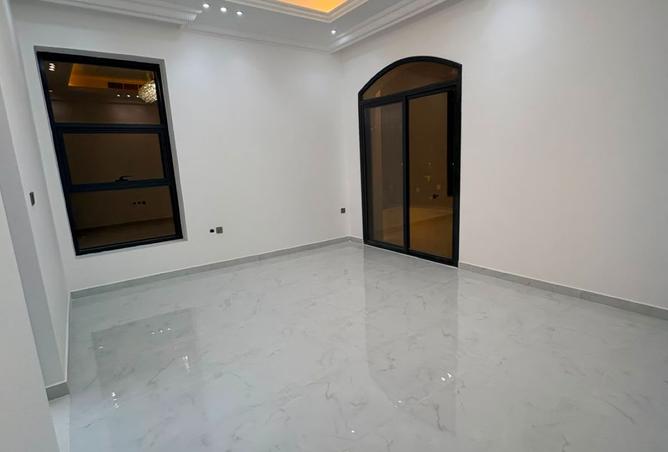 130681534 - Property Image 3