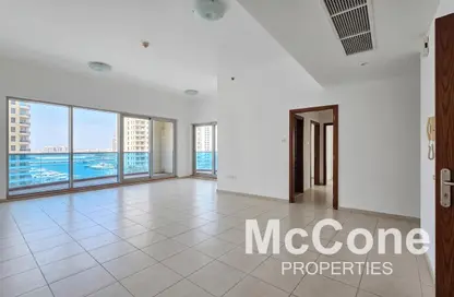 Apartment - 2 Bedrooms - 3 Bathrooms for rent in Cascades Tower - Dubai Marina - Dubai