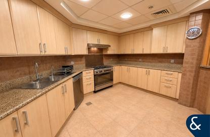 Apartment - 3 Bedrooms - 4 Bathrooms for sale in Al Basri - Shoreline Apartments - Palm Jumeirah - Dubai