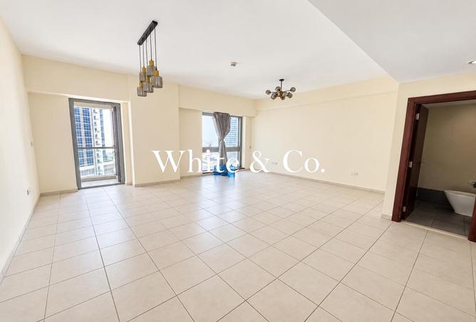 Vastu Compliant | Vacant Unit | High Floor