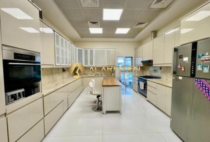114163502 - Property Image 3