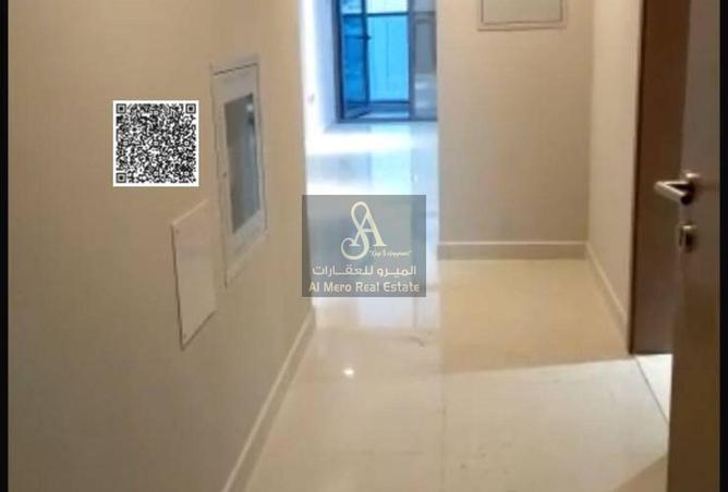 114605398 - Property Image 3