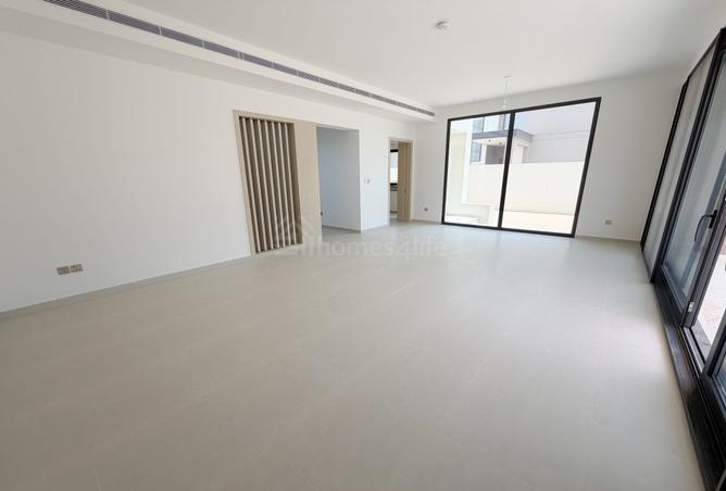 106853886 - Property Image 3