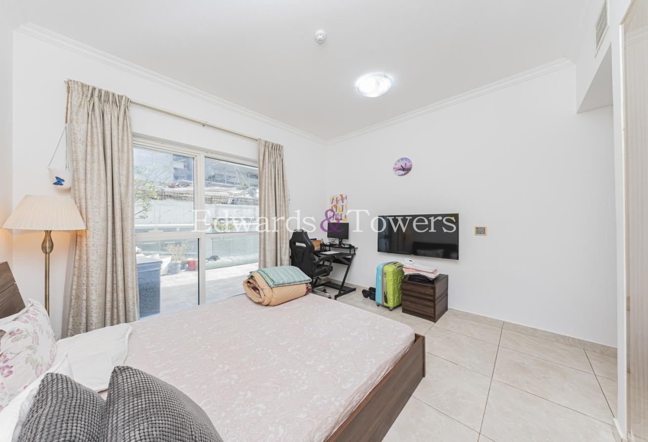 Vacant Soon | Private Balcony | Semi Furnished photo 11