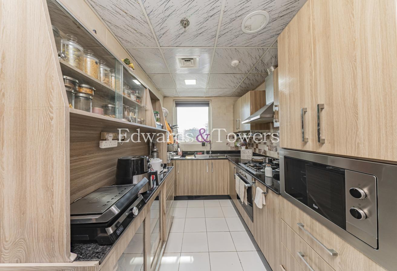 Vacant Soon | Private Balcony | Semi Furnished photo 8