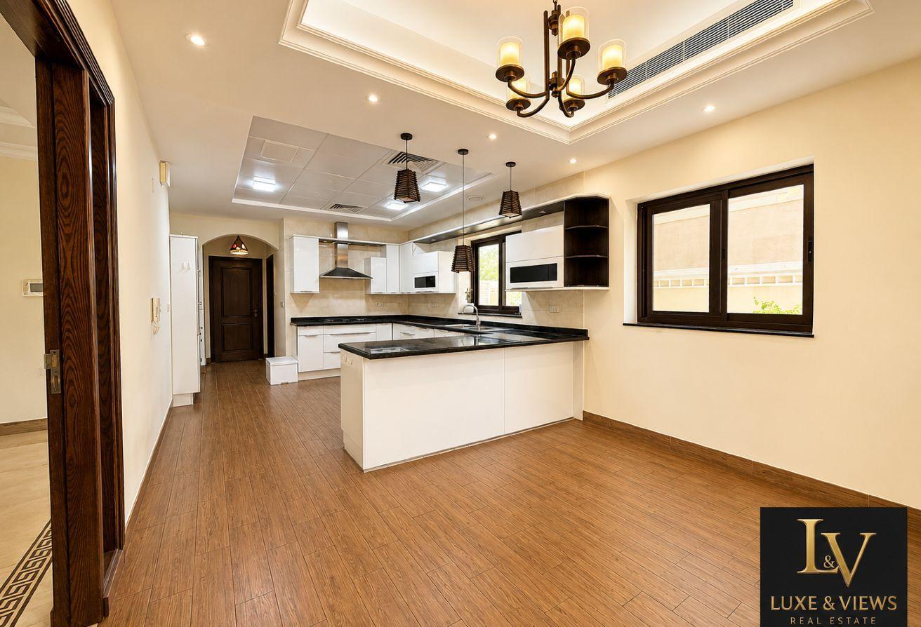 5BR Custom | Vacant | Pool | White Goods | Parks photo 9