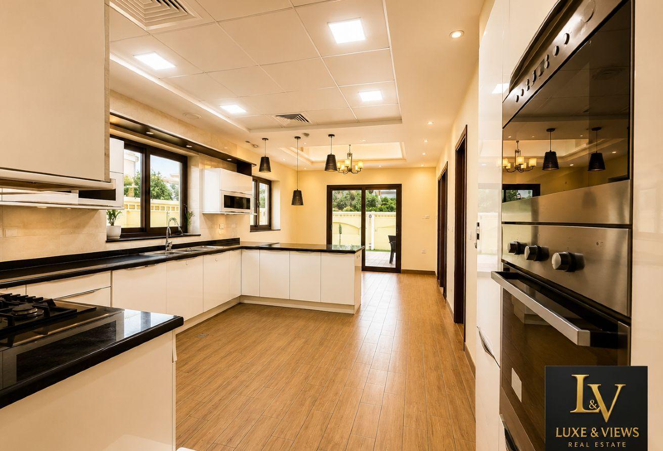 5BR Custom | Vacant | Pool | White Goods | Parks photo 7