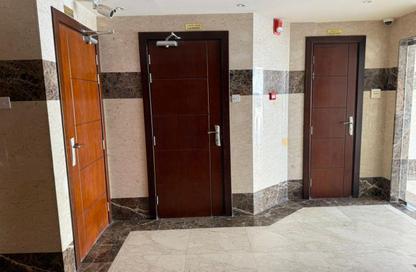 عمارة بالكامل - غرفة نوم للبيع في مبنى مويلح - مويلح - الشارقة