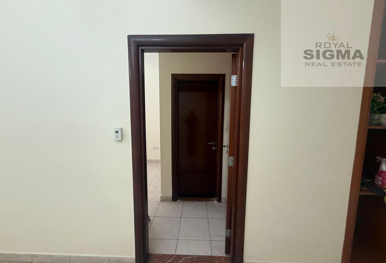 1BHK Terrace Apartment||Huge size|| Near Bus Stand photo 6