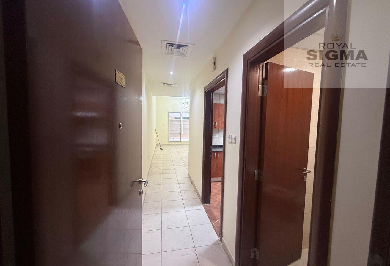 1BHK Terrace Apartment||Huge size|| Near Bus Stand photo 4