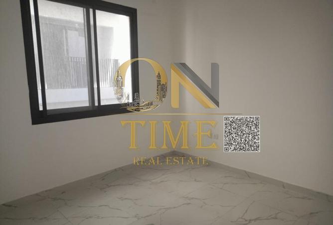 73877781 - Property Image 3