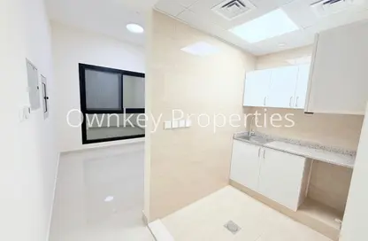 شقة - 1 حمام للايجار في ساحة الكرامة - الكرامة - دبي