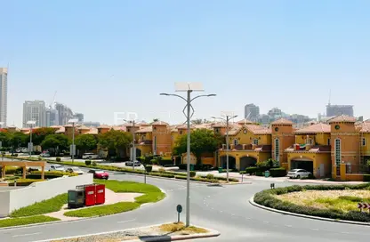 Apartment - 2 Bedrooms - 3 Bathrooms for rent in Golf Tower - Dubai Sports City - Dubai