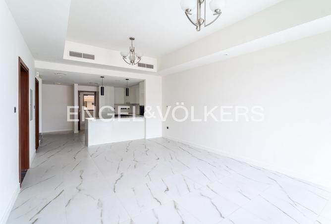 Ready | Spacious | Family Community