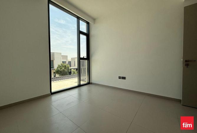 77797359 - Property Image 3