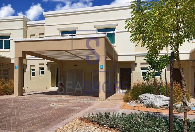 Modern 2BR Townhouse | Ideal Family Home