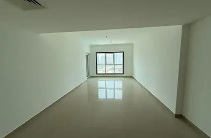 Apartment - 2 Bedrooms - 3 Bathrooms for rent in Al Khan Corniche - Al Khan - Sharjah