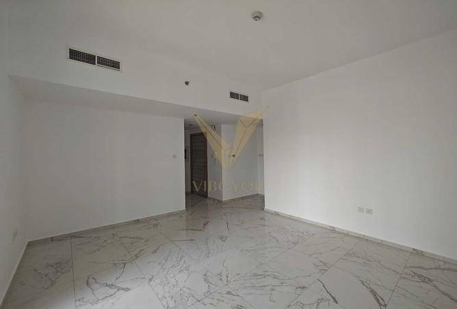 56942447 - Property Image 3