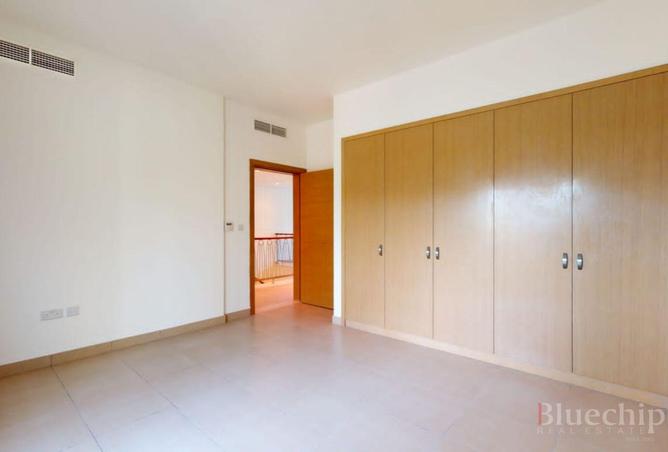 57355627 - Property Image 2