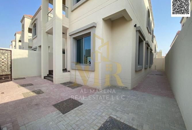 82788817 - Property Image 3