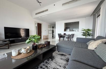 Apartment - 1 Bedroom - 3 Bathrooms for rent in Boulevard Crescent Tower 1 - BLVD Crescent - Downtown Dubai - Dubai