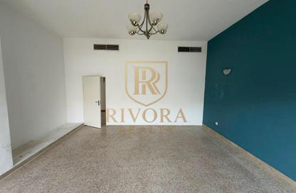 Villa - 4 Bedrooms - 4 Bathrooms for rent in Al Safa 2 - Al Safa - Dubai