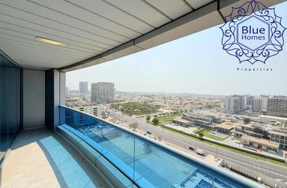 Apartment - 3 - 4 for rent in Sahara Tower - Sheikh Zayed Road - Dubai