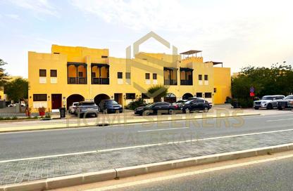 Villa - 2 Bedrooms - 3 Bathrooms for rent in Zone 8 - Hydra Village - Abu Dhabi