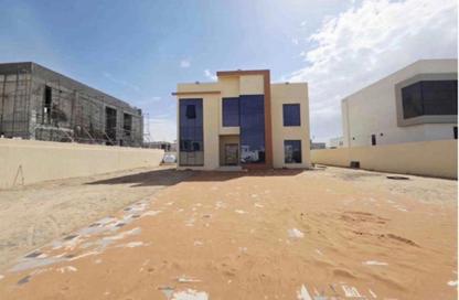 Villa - 5 Bedrooms - 6 Bathrooms for rent in Al Aweer 1 - Al Aweer - Dubai