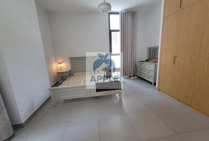 83221119 - Property Image 3