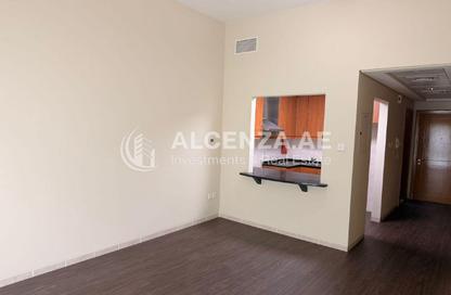 Apartment - Studio - 1 Bathroom for rent in Building 113 - Contemporary Cluster - Discovery Gardens - Dubai