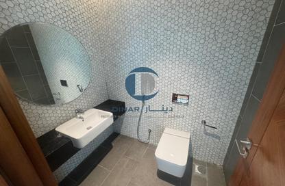 Apartment - 1 Bedroom - 2 Bathrooms for rent in Water Front Tower A - Waterfront Residential Towers - Tourist Club Area - Abu Dhabi