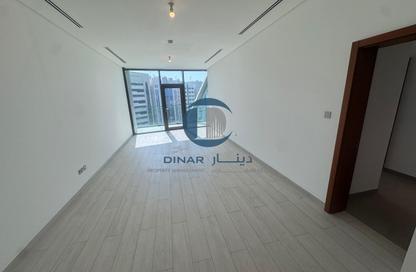 Apartment - 1 Bedroom - 2 Bathrooms for rent in Water Front Tower A - Waterfront Residential Towers - Tourist Club Area - Abu Dhabi