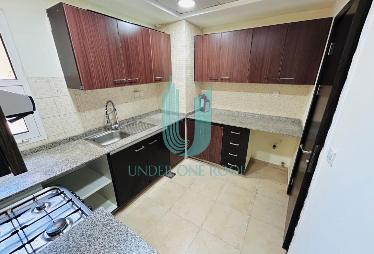 Spacious 1BR l Closed Kitchen l Available Now photo 5