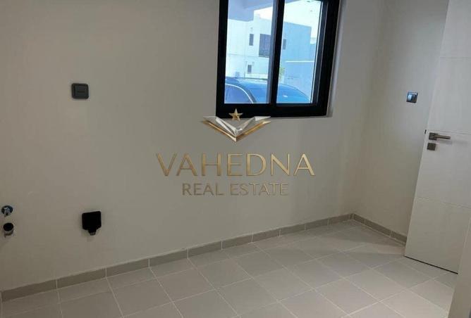 84064995 - Property Image 3