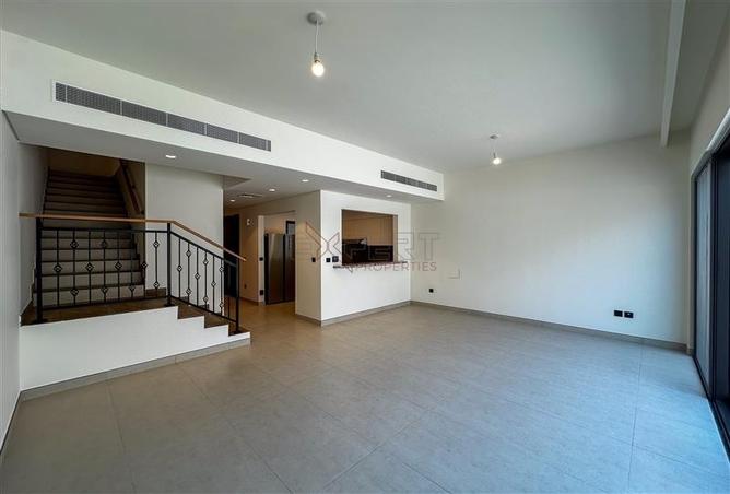 Brand New Villa · Near Lagoon · Easy Cheques Option — photo 3
