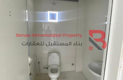Warehouse - Studio - 1 Bathroom for rent in Wadi AL AIN 1 - Al Noud - Al Ain