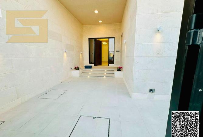 100387071 - Property Image 3