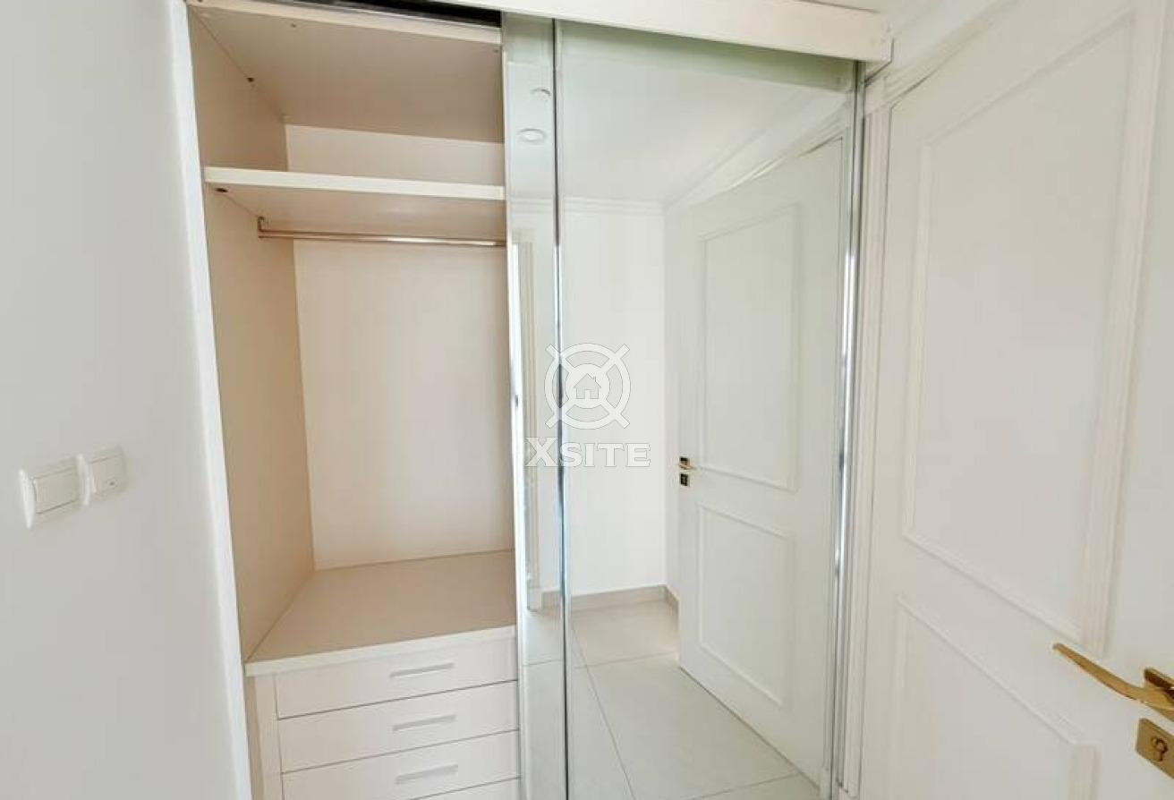 Modern 1 BR|Italian Style|Closed Kitchen photo 6