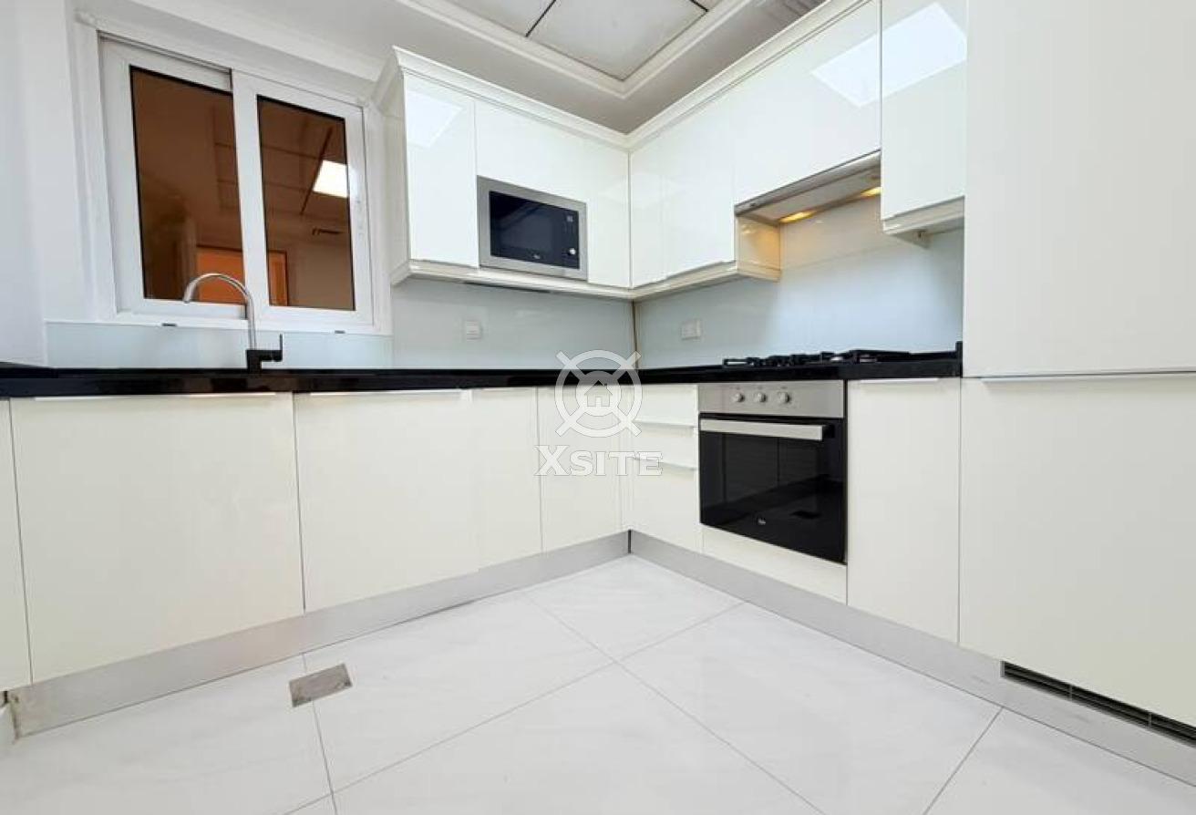 Modern 1 BR|Italian Style|Closed Kitchen photo 9