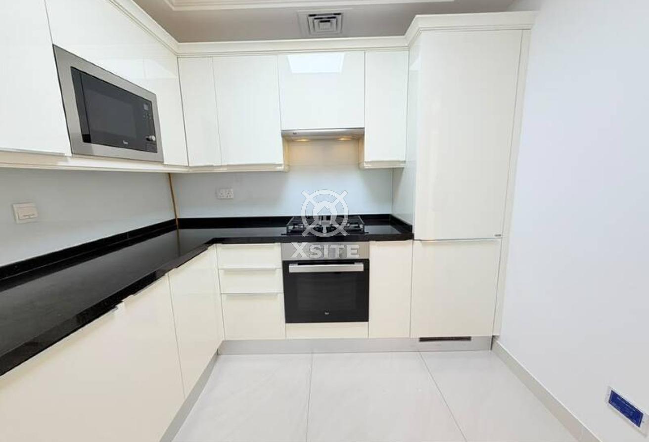 Modern 1 BR|Italian Style|Closed Kitchen photo 8