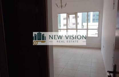 Apartment - 2 Bedrooms - 2 Bathrooms for rent in Crystal Plaza - Al Majaz 1 - Al Majaz - Sharjah