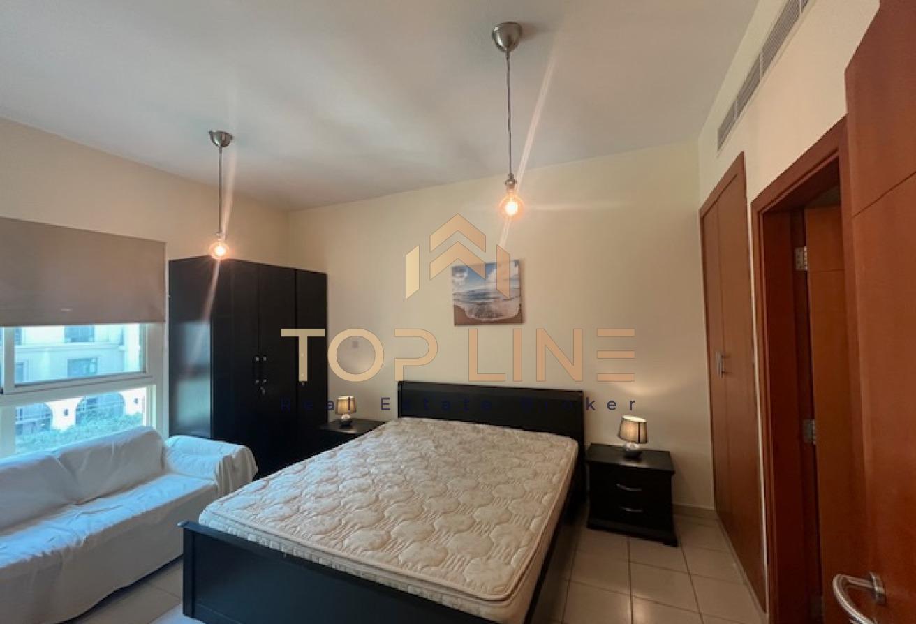 Furnished One Bedroom Apartment with Balcony photo 5