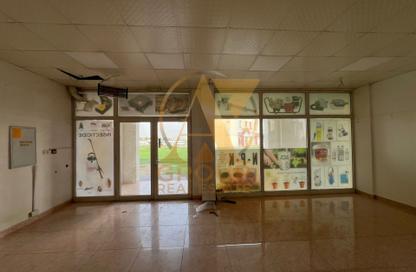 Shop - Studio for rent in Building Z04 - England Cluster - International City - Dubai