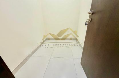 Apartment - 2 - 3 for rent in Al Khair 3 - Al Satwa - Dubai Apartment - 2 - 3 for rent in Al Khair 3 - Al Satwa - Dubai