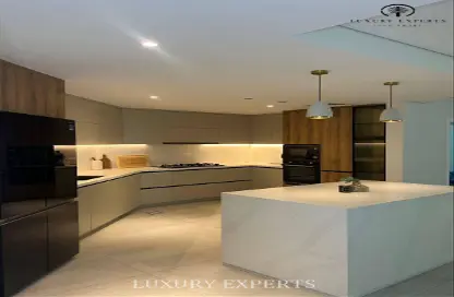 Apartment - 3 Bedrooms - 4 Bathrooms for rent in Al Khudrawi - Shoreline Apartments - Palm Jumeirah - Dubai